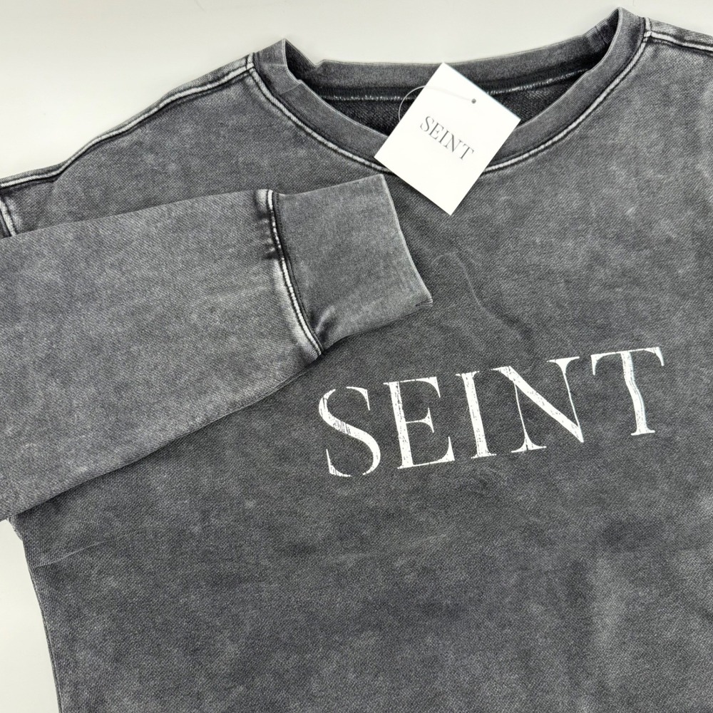 NWT SEINT Women's Gray Acid Wash Graphic‎ Crewneck Sweatshirt Medium